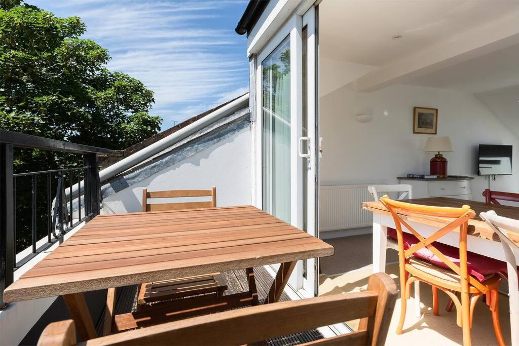 Spacious 3 Bedroom Flat With Terrace London Exteriör bild